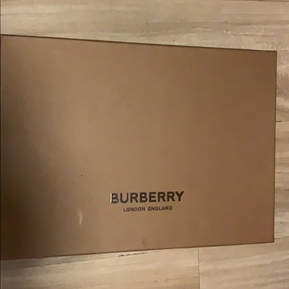 Burberry shoes